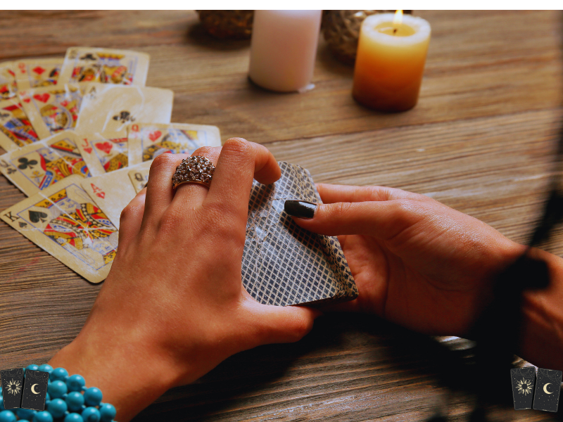 Cartomancie Amour et Carrière