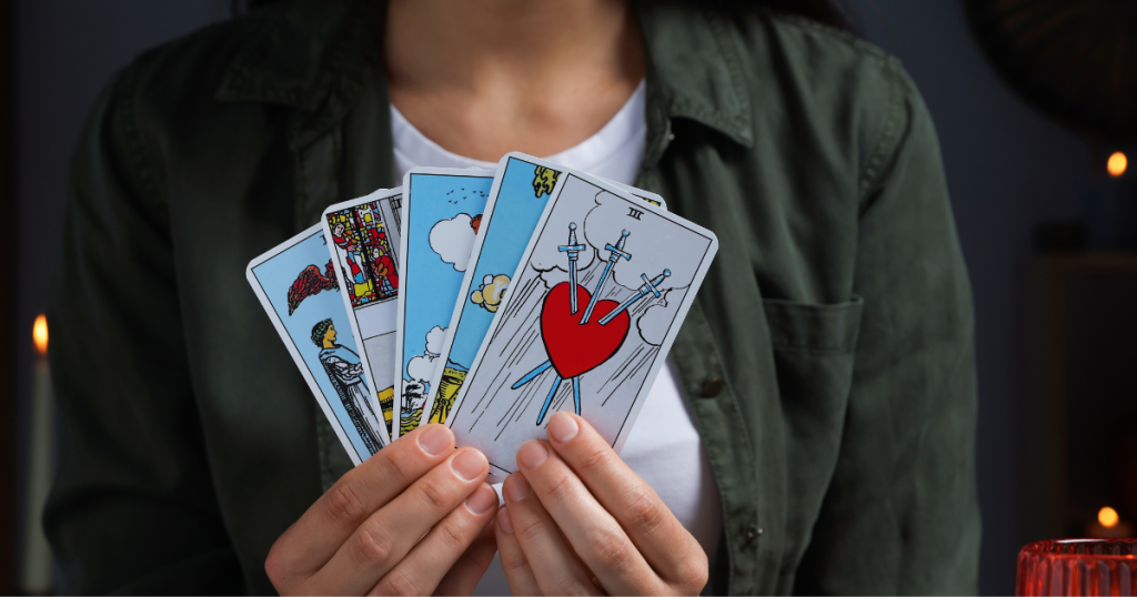 Comment lire les cartes de tarot 